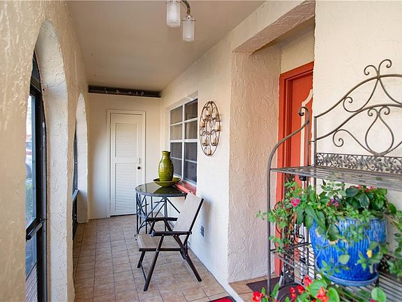 3rd image of 6472 Bonnie Bay Cir