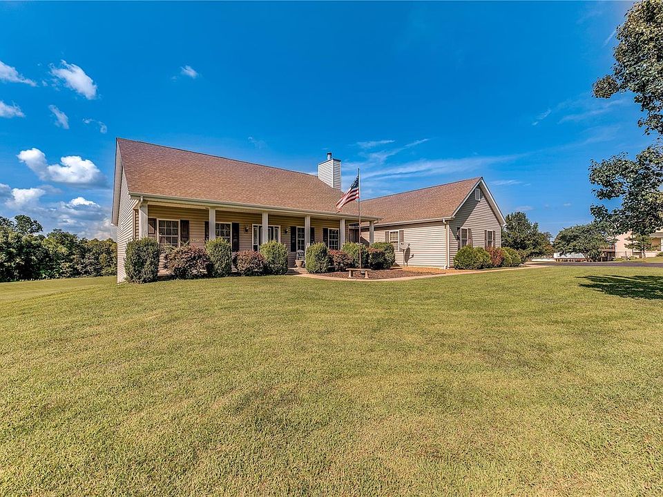 1st image of 28557 Roddau Dr