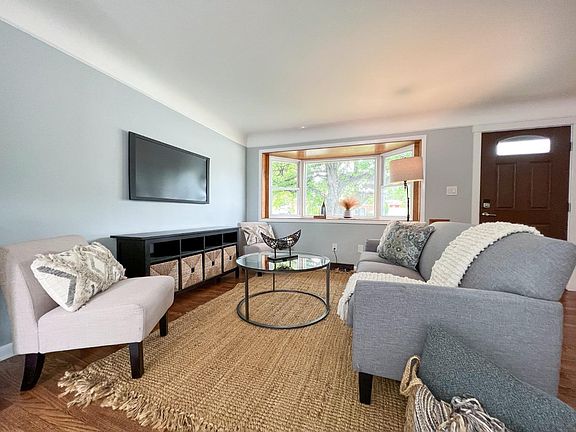 3rd image of 3101 Westbourne Dr