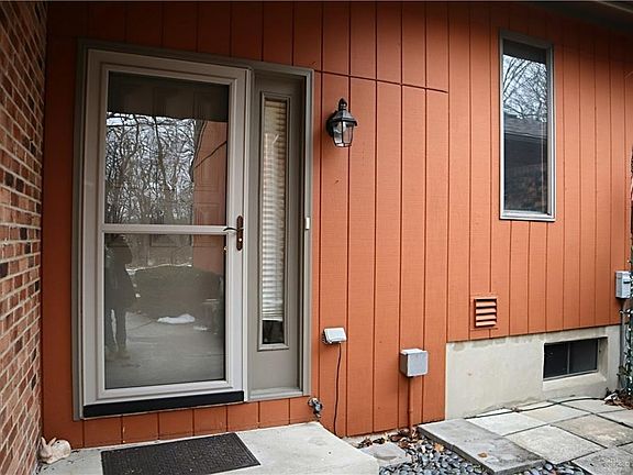 3rd image of 128 Shenandoah Trl