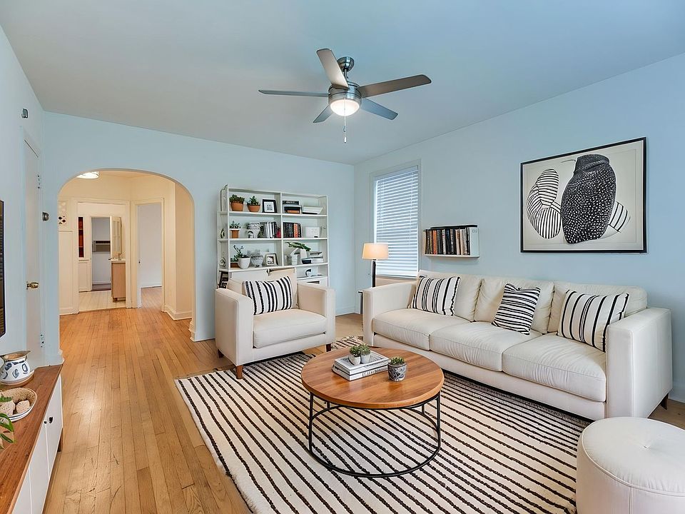 1st image of 2618 41st St NW #4