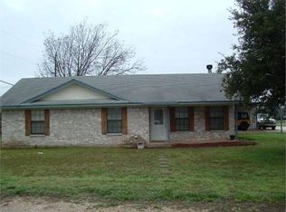 310 Live Oak St, Valley Mills, TX 76689