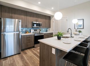 Ave V, Philadelphia, PA 19122
