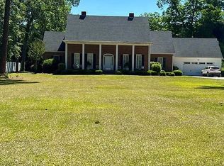 609 Gordon St, Adel, GA 31620