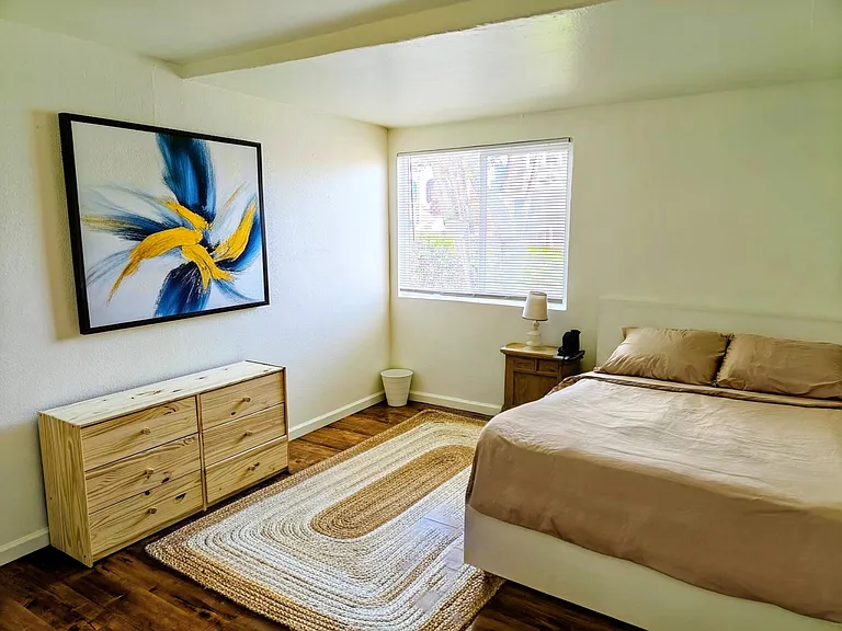5535 Scoville St #5535 — Photo 5