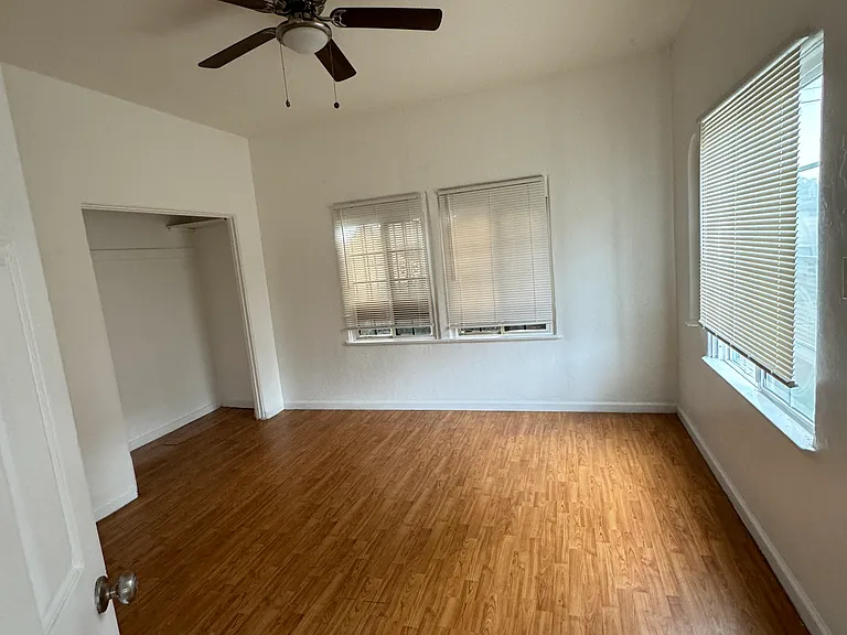 10716 Ralston Ave — Photo 5