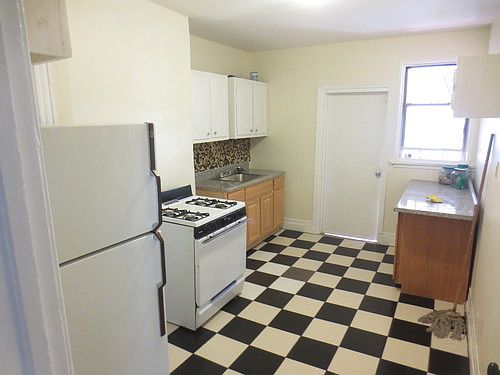 2nd image of 18 Ashland Ave