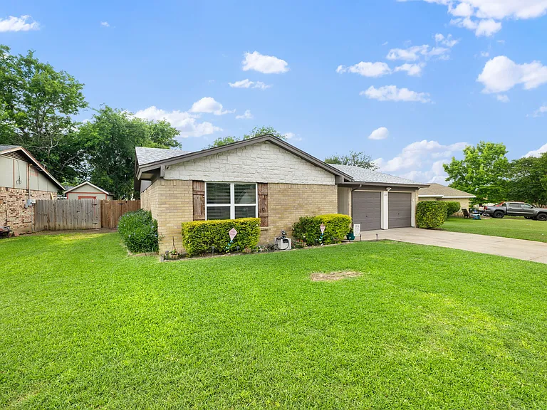 6244 Melinda Dr — Photo 3