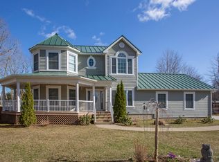 10 Lincolnville Ave, Belfast, ME 04915