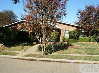 3809 Ruidosa Ave, Dallas, TX 75228