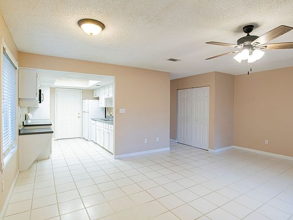 4th image of 3506 Parkwood Ave