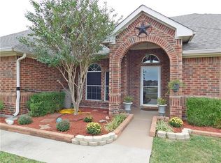 842 S Sherry Ln #S, Aubrey, TX 76227