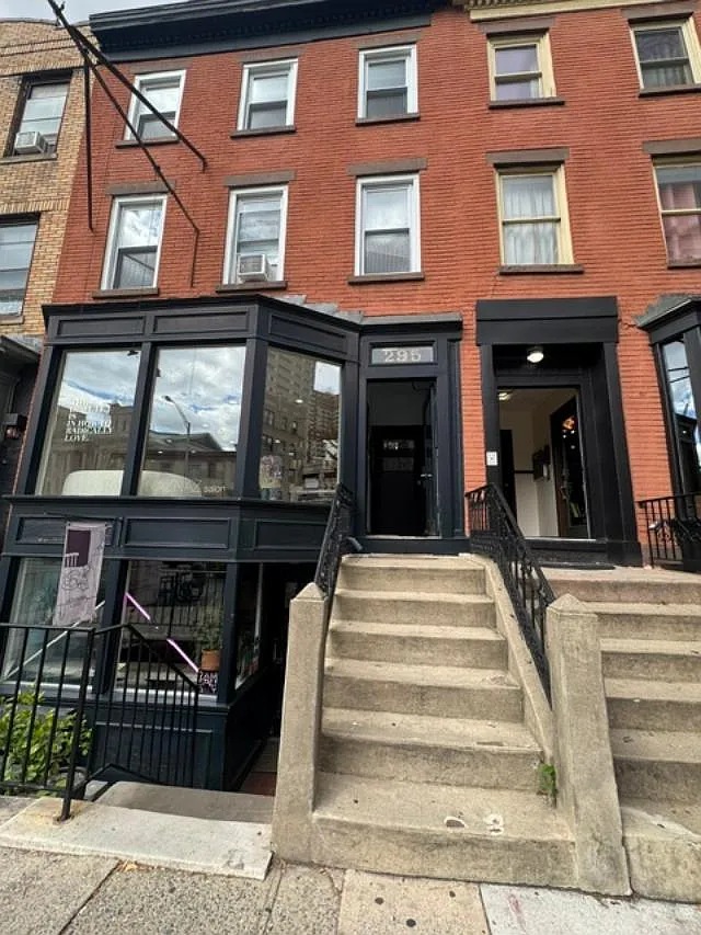 1 bed, $2,500 — Photo 1