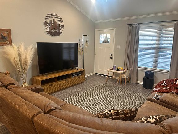 3rd image of 35 Buena Vista Dr