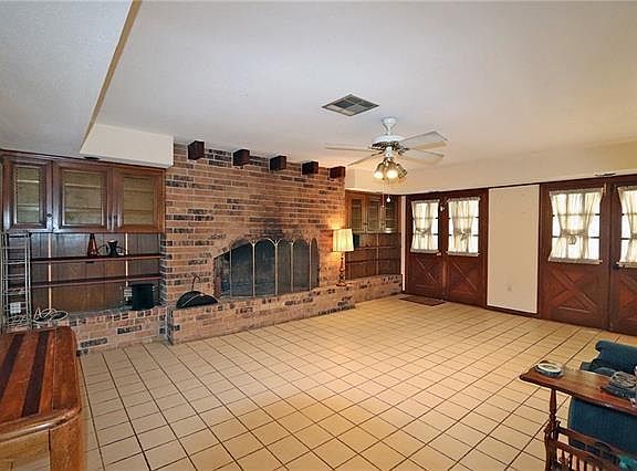 3rd image of 5405 Avron Blvd