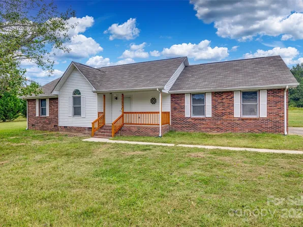 15402 Lucia Riverbend Hwy, Stanley, NC 28164