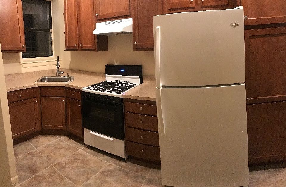1st image of 323 Edgecombe Ave APT 6