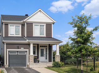 622 Malahat Way, Ottawa, ON K2S 1B9