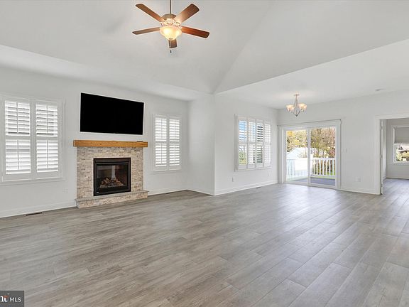 2nd image of 3614 Cascades Dr