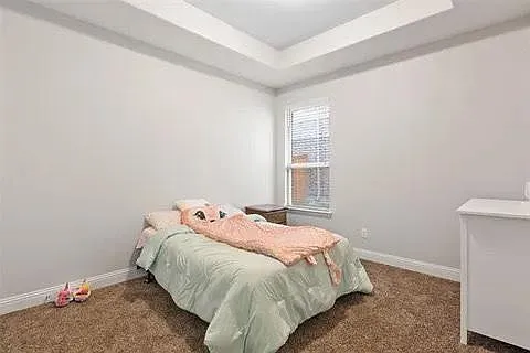 Guest bedroom 1
