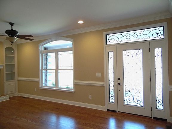 2nd image of 230 Laurel Cyn