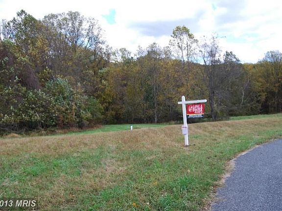 3rd image of 2701 Fallsbrooke Manor Dr