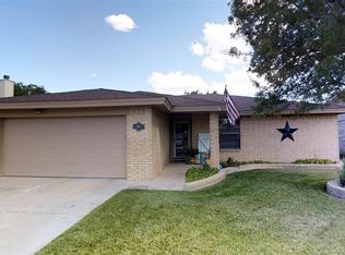 1409 W Caprock St, Hobbs, NM 88240