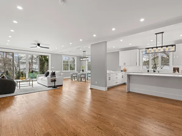 462 Waltham St, Newton, MA 02465