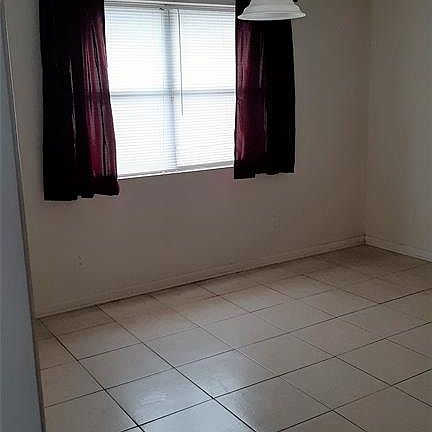 4th image of 506 N Avenue Y
