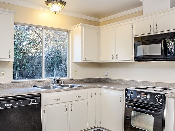 2nd image of 8169 Steinbeck Way