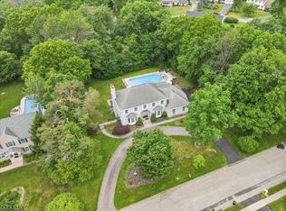 7 Winding Hollow Dr, Oak Ridge, NJ 07438