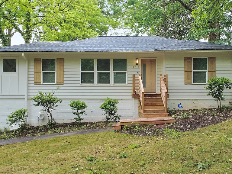 1346 Wichita Dr SW — Photo 1