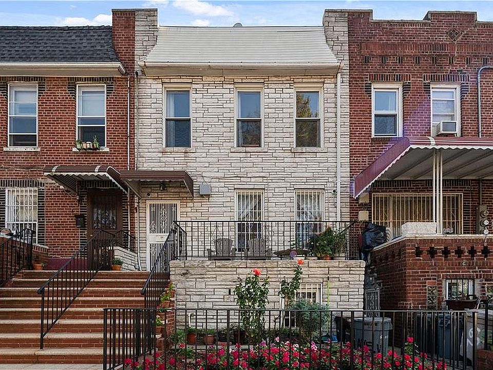 1st image of 64 Avenue