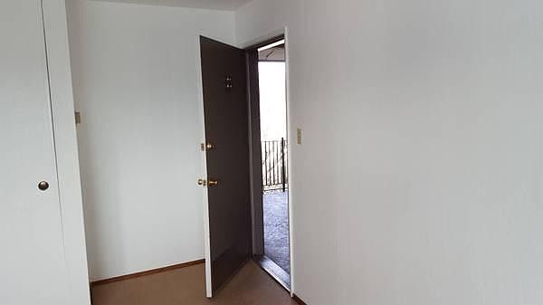 2nd image of 2711 Blenheim Ave #2