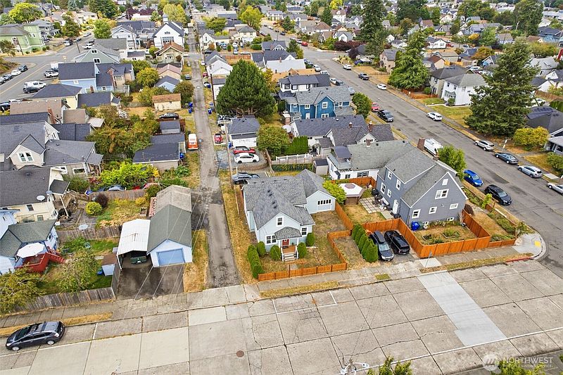2nd image of 1711 24th Street