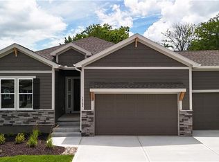 14194 S Pickering St, Olathe, KS 66061