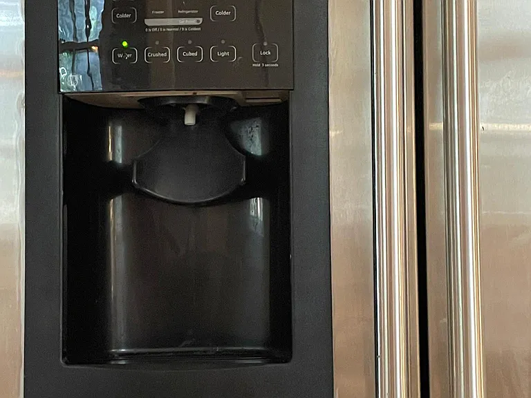 Iced water dispenser on Fridge