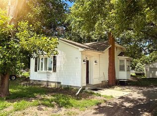 700 Southside Dr, Humboldt, IL 61931