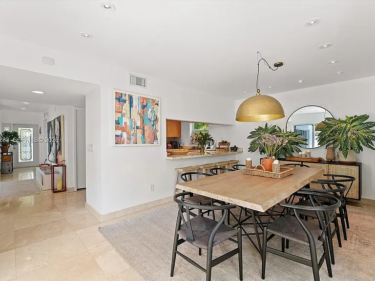 2721 SW 22nd Ave — Photo 12
