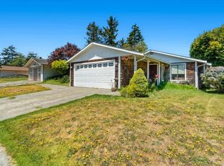 1959 Holly Dr, McKinleyville, CA 95519