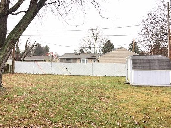 2nd image of 646 Meadow Dr