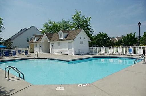 1st image of 690 Rock Lake Gln
