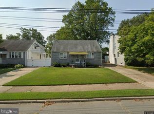 61 Leuckel Ave, Hamilton, NJ 08619