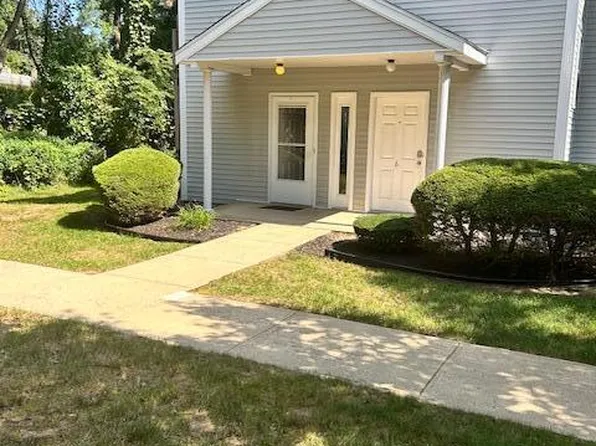 805 Greenwich Drive, Albany, NY 12203