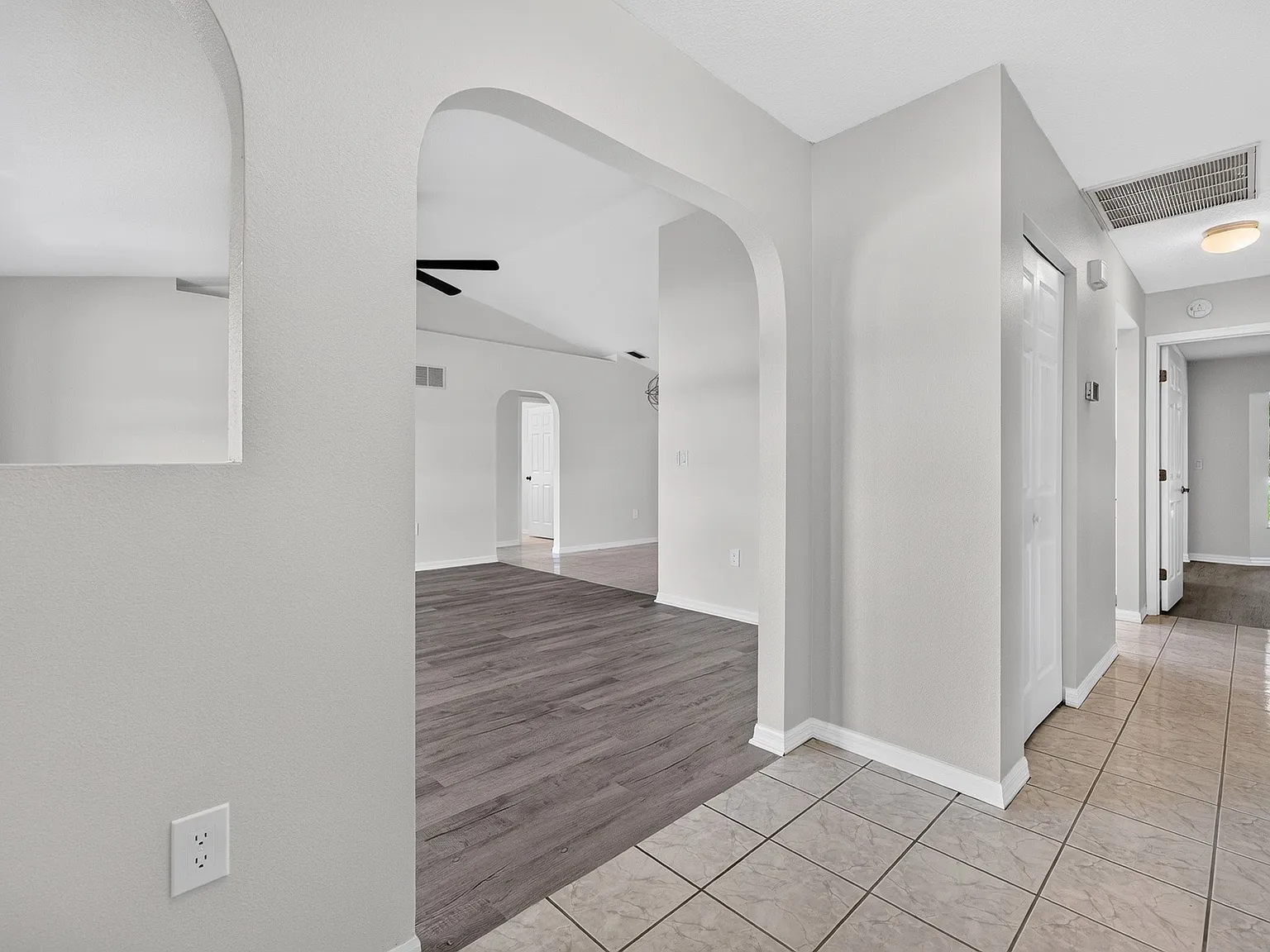 3 bed, 1490 sqft, $1,845 — Photo 4
