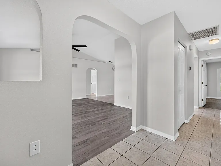 7510 Ligustrum — Photo 4