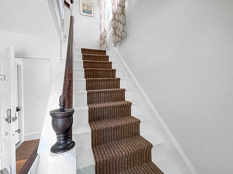 553 Shore Rd #3 — Photo 41