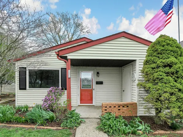 54 S 33rd St, Newark, OH 43055