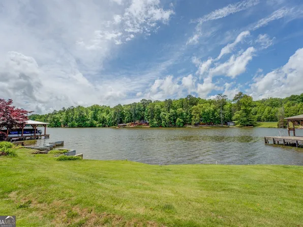 16 Waters Bridge Cir, Covington, GA 30014