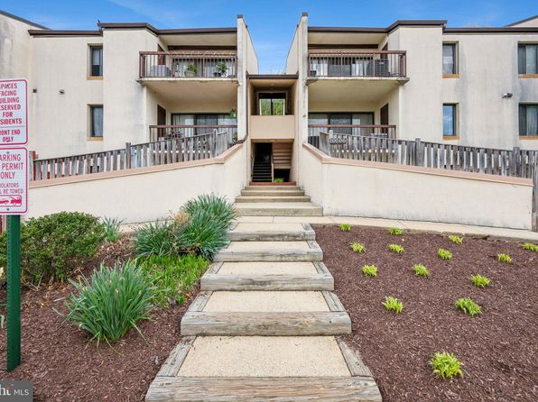 10106 Campus Way S UNIT 203-3B, Upper Marlboro, MD 20774